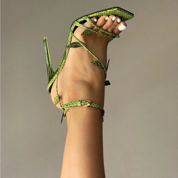 SOLD‼️VERSACE Snakeskin Leaf Sandal Green - Picture 13 of 14